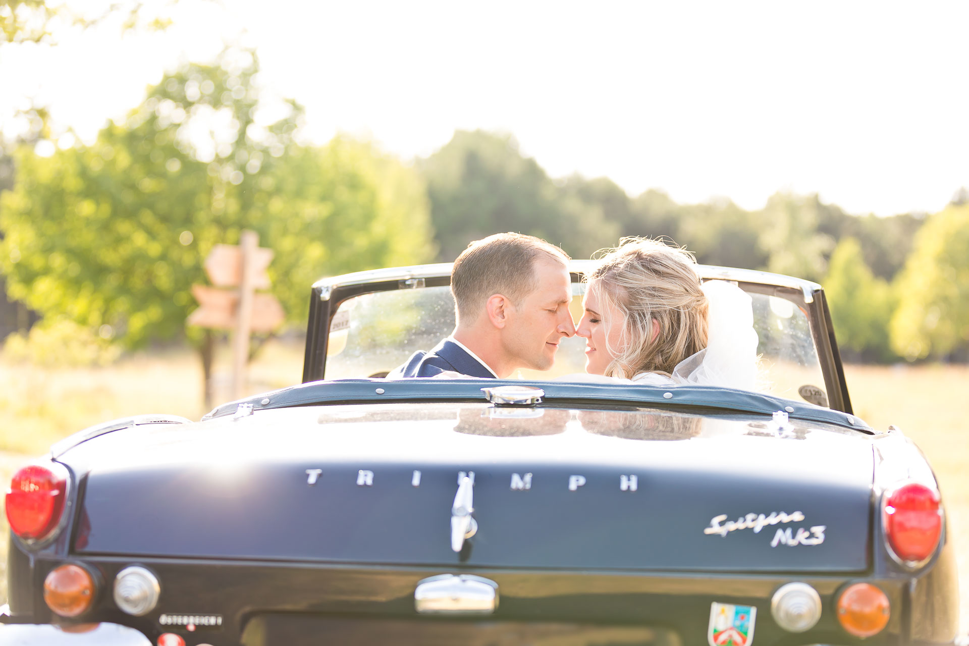 Hochzeit im Boho Stil Hochzeit im Symposion Lindabrunn Hochzeitsfotograf Niederösterreich Hochzeitsfotos im Grünen boho Gartenhochzeit Heiraten in der Natur orangefoto